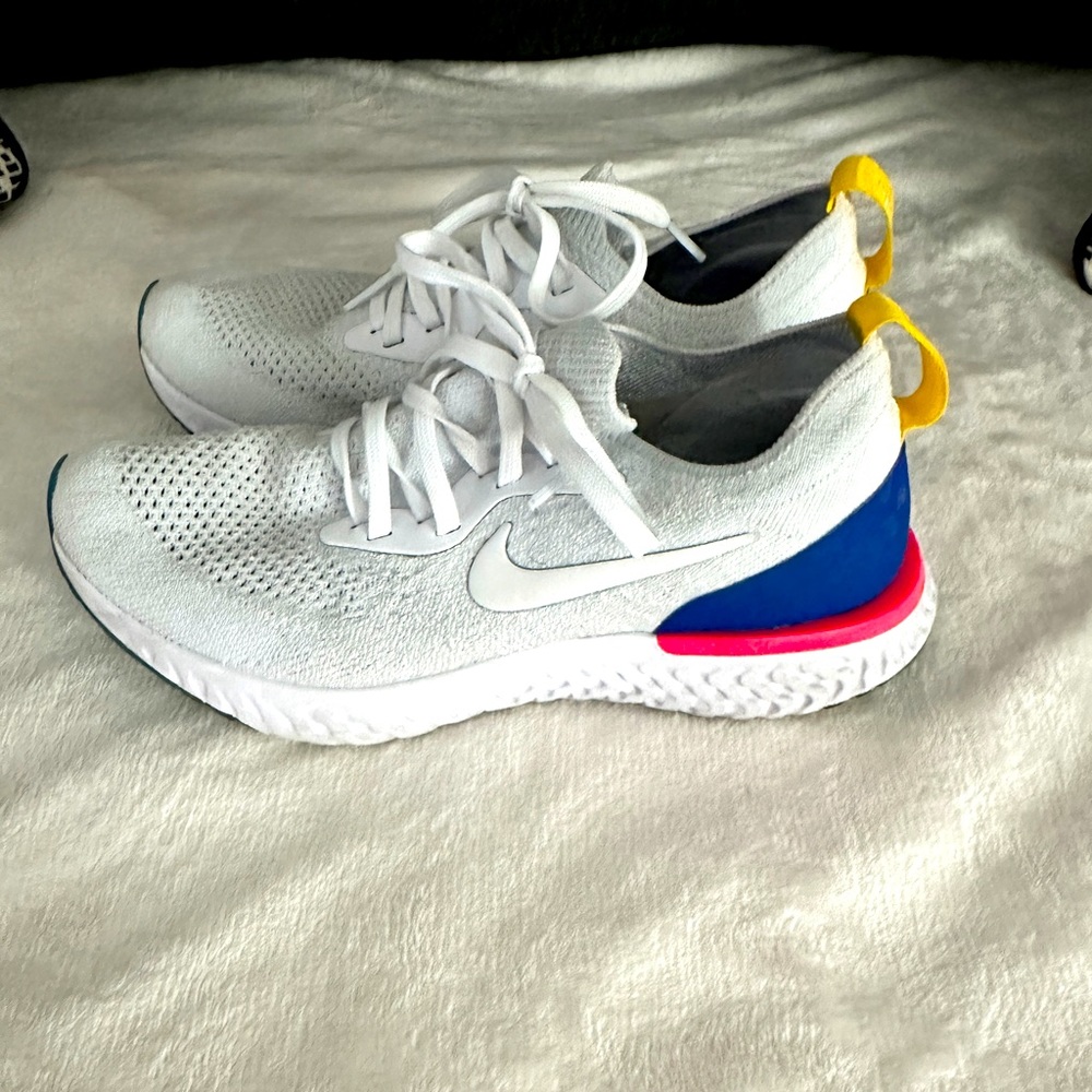 Gently used size 7 Nike Epic React Flyknit running shoe